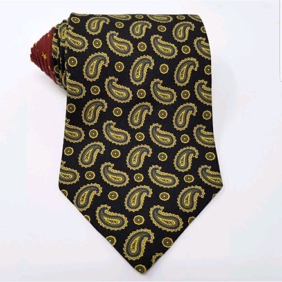 Tommy Hilfiger Black & Green Paisley Red Star Tie - Picture 1 of 7